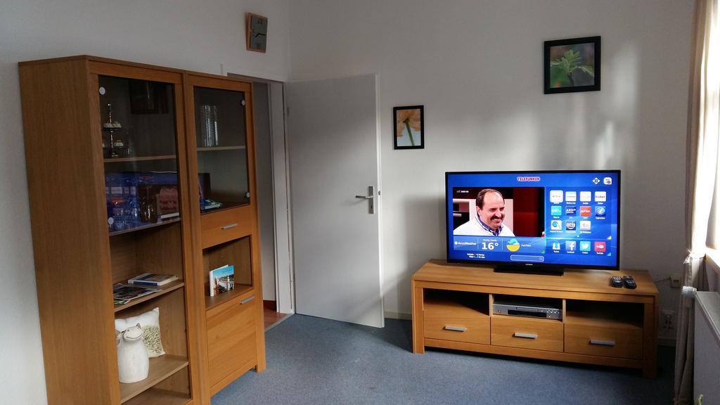 Ferienwohnung Am Nuerburgring Аденау Экстерьер фото